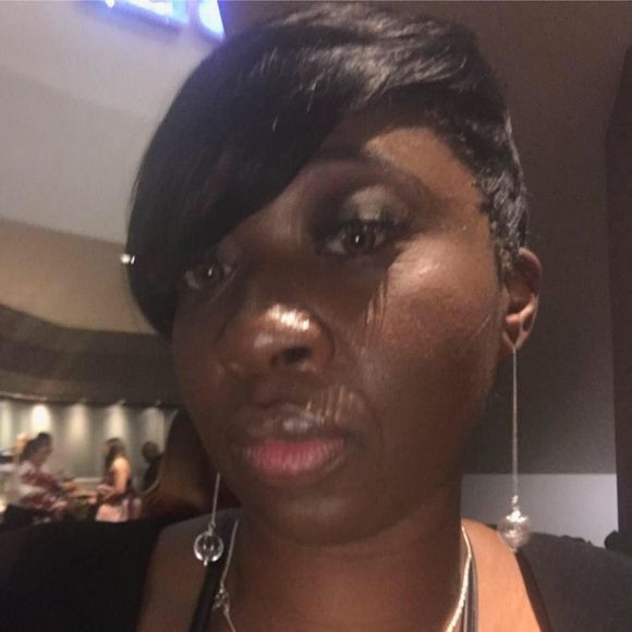 Meet your Posher, Contessa - Picture 1 of 1